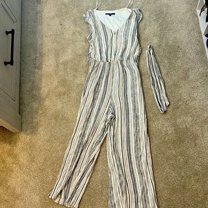 Cute striped flowy jumpsuit with wood buttons
